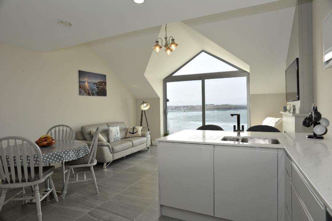 Apartment 10, South Pier, 13-14 Kerr Street, Portrush Luaran gambar